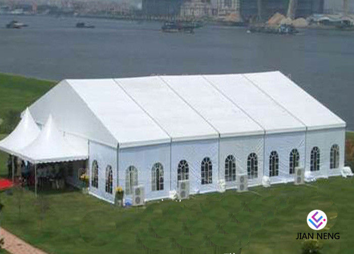 Lều sự kiện ngoài trời chống gió / Lều Marquee khổng lồ 20x50m cho 1000 người Khả năng phục vụ